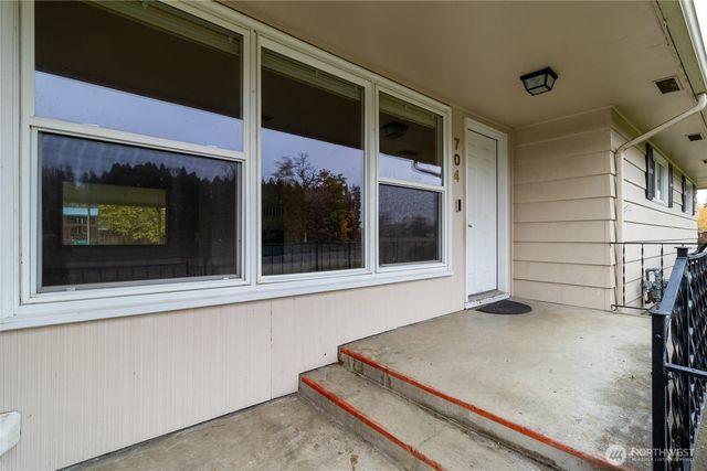 704 Gladys Street, Walla Walla, WA 99362