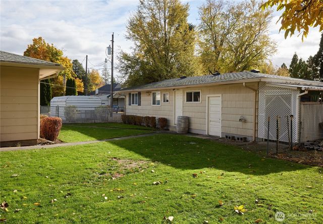 704 Gladys Street, Walla Walla, WA 99362