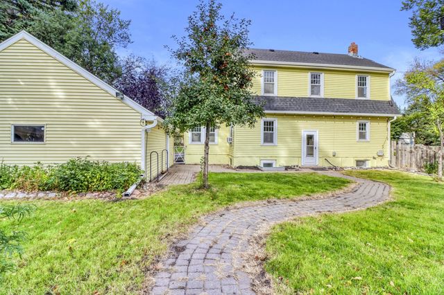 1357 12th Street N, Fargo, ND 58102