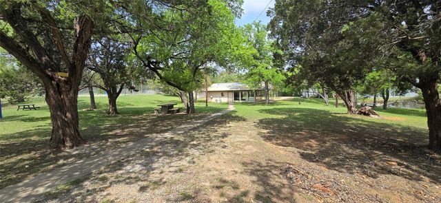 3829 Lands End Court, Granbury, TX 76048