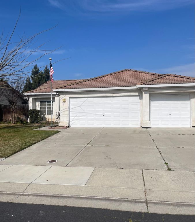 1369 Keith Way, Manteca, CA 95336