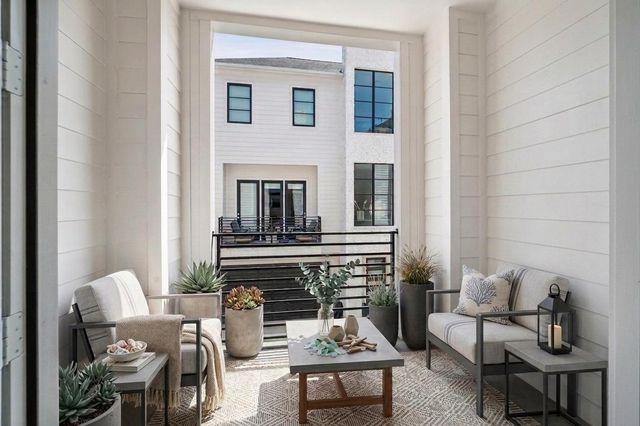834 Wakefield Drive B, Houston, TX 77018