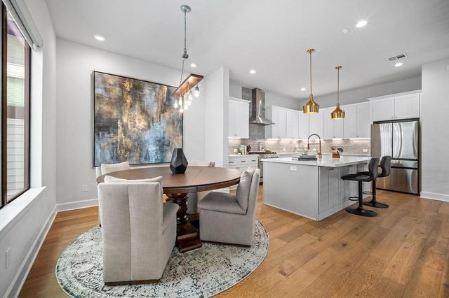 834 Wakefield Drive B, Houston, TX 77018