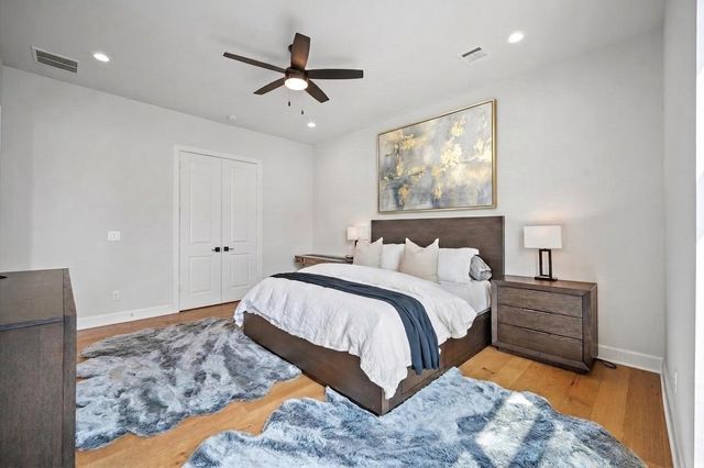 834 Wakefield Drive B, Houston, TX 77018