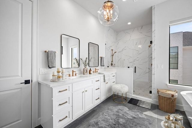 834 Wakefield Drive B, Houston, TX 77018