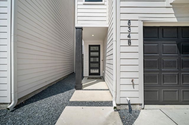 834 Wakefield Drive B, Houston, TX 77018