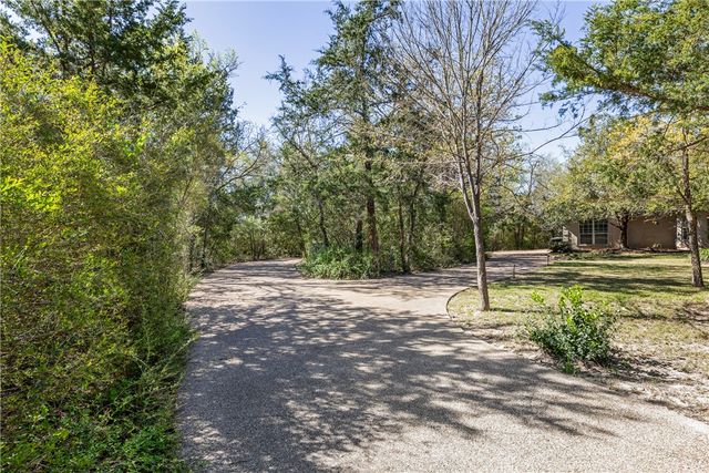 9618 Whispering Ridge, College Station, TX 77845