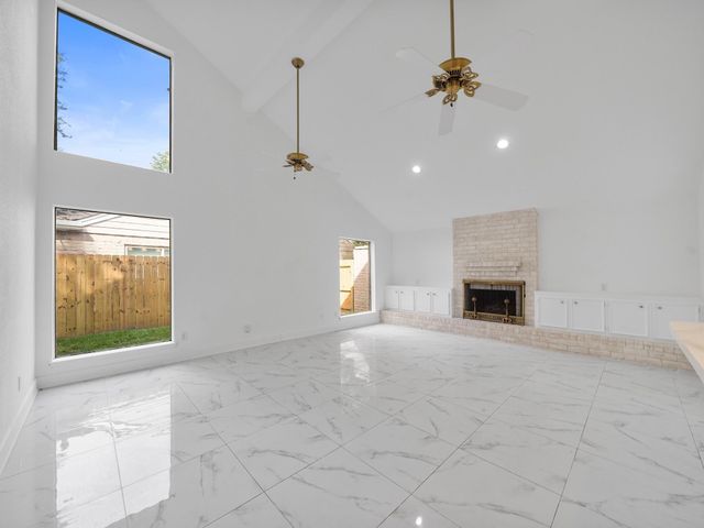 8715 Covent Garden Street, Houston, TX 77031