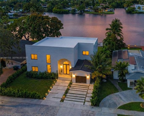 19600 NE 26th Ave, Miami, FL 33180