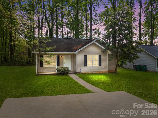 2246 Sunset Boulevard, Charlotte, NC 28269