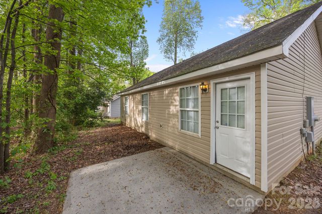 2246 Sunset Boulevard, Charlotte, NC 28269