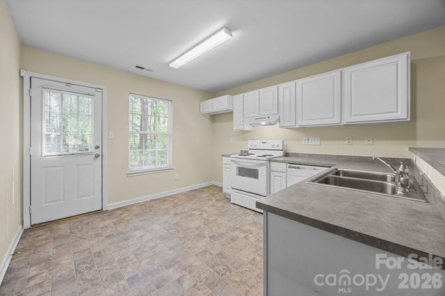 2246 Sunset Boulevard, Charlotte, NC 28269