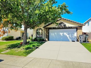 8568 Derlin Way, Sacramento, CA 95823