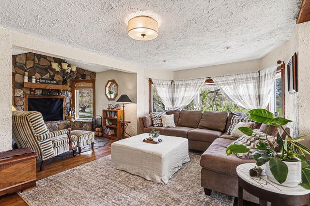 7828 Division Drive, Newton Twp, MI 49014