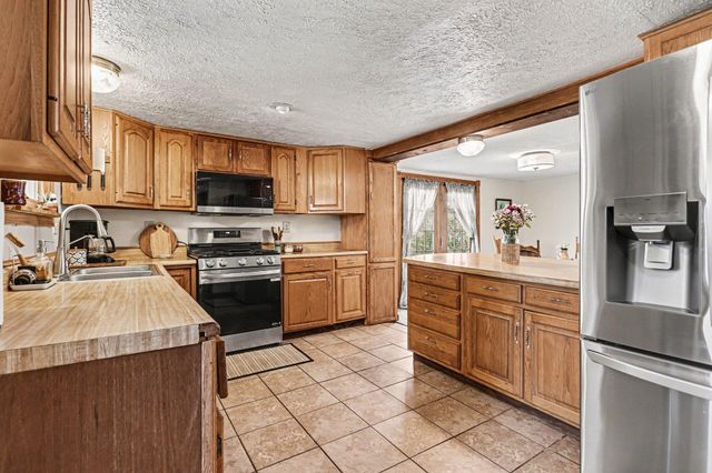 7828 Division Drive, Newton Twp, MI 49014