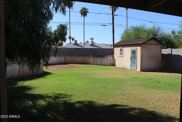 910 S Una Avenue, Tempe, AZ 85281