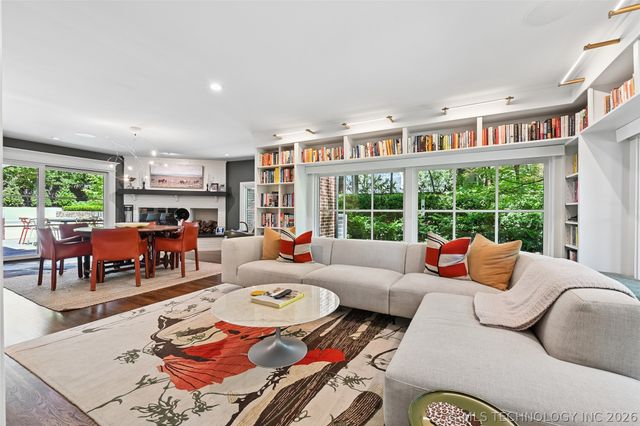 1203 E 30th Place, Tulsa, OK 74114