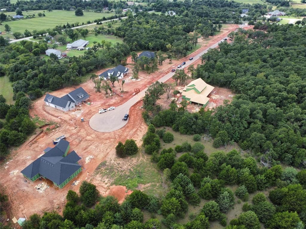 Reserve Circle, Harrah, OK 73045