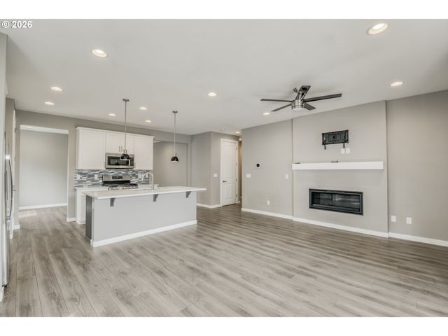 1524 N RIVER ALDER St, Canby, OR 97013