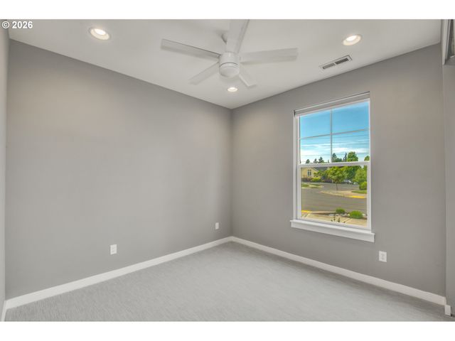 1524 N RIVER ALDER St, Canby, OR 97013