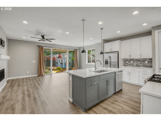 1524 N RIVER ALDER St, Canby, OR 97013
