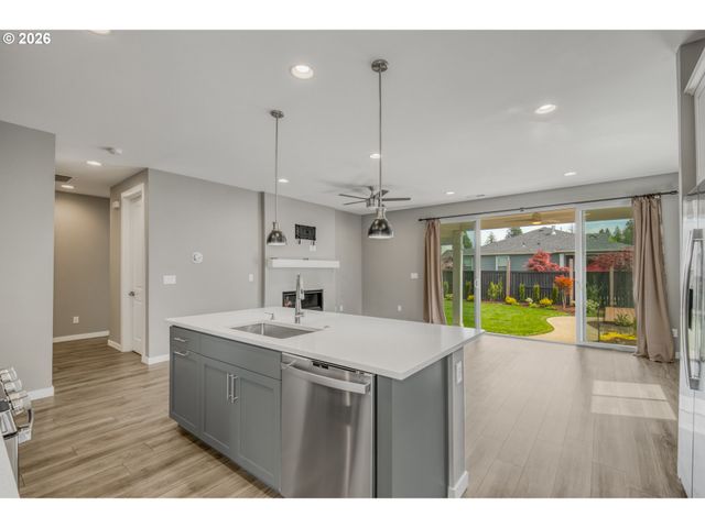 1524 N RIVER ALDER St, Canby, OR 97013