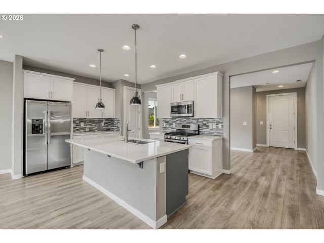 1524 N RIVER ALDER St, Canby, OR 97013