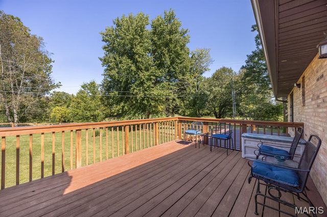 2001 Tiffany Drive, Belleville, IL 62223