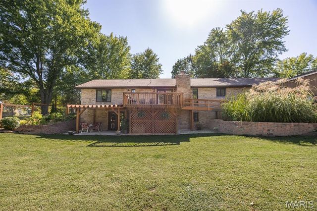 2001 Tiffany Drive, Belleville, IL 62223
