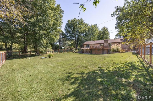 2001 Tiffany Drive, Belleville, IL 62223