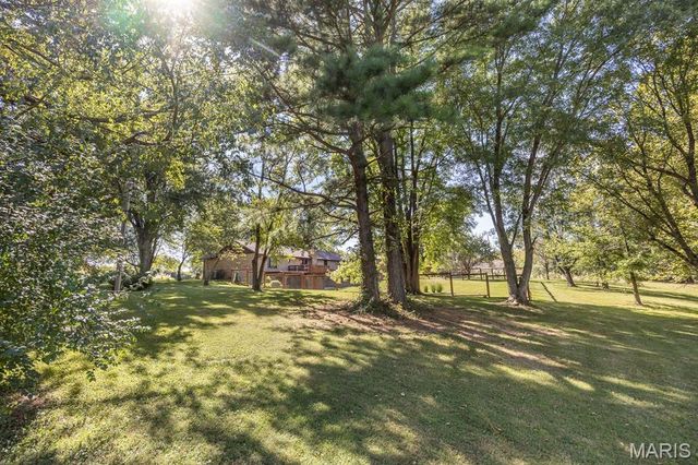 2001 Tiffany Drive, Belleville, IL 62223