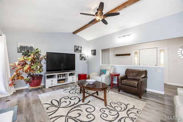 2001 Tiffany Drive, Belleville, IL 62223