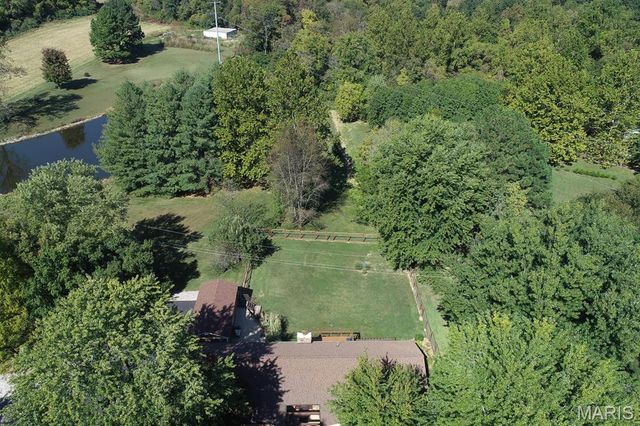 2001 Tiffany Drive, Belleville, IL 62223