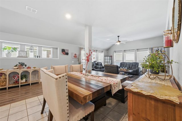 4248 Old Timber Lane, Fort Worth, TX 76036