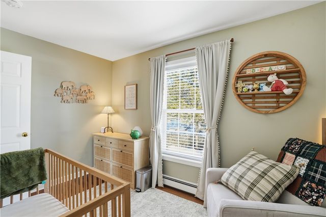 12 Dean Court, Warwick, RI 02889