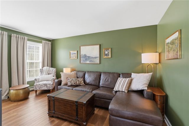 12 Dean Court, Warwick, RI 02889