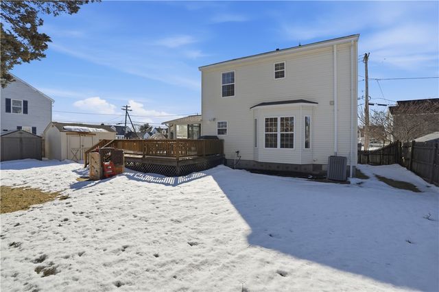 12 Dean Court, Warwick, RI 02889