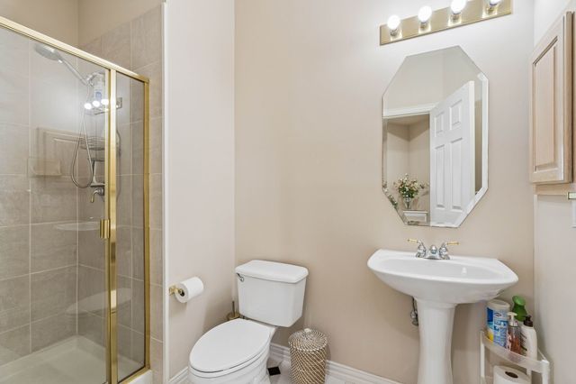 1649 Mcgee Lane, Carrollton, TX 75010
