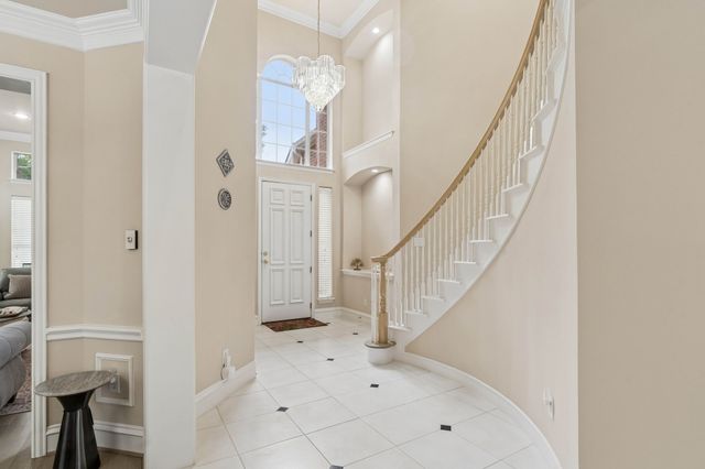 1649 Mcgee Lane, Carrollton, TX 75010