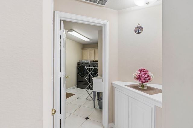 1649 Mcgee Lane, Carrollton, TX 75010