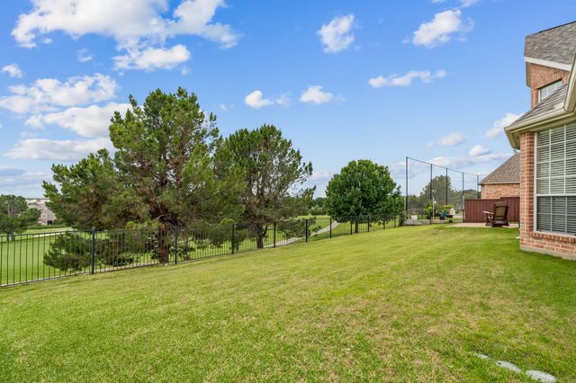 1649 Mcgee Lane, Carrollton, TX 75010