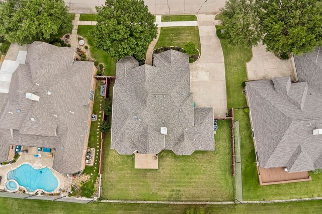 1649 Mcgee Lane, Carrollton, TX 75010