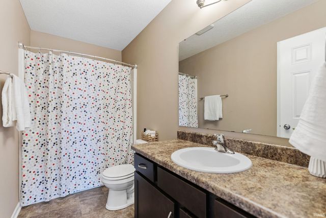 812 Crimson Cove, Fort Wayne, IN 46845