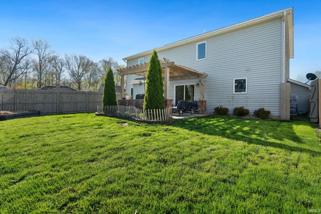 812 Crimson Cove, Fort Wayne, IN 46845