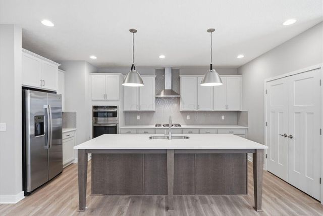 4545 Corsican Loop E, Hilliard, OH 43026