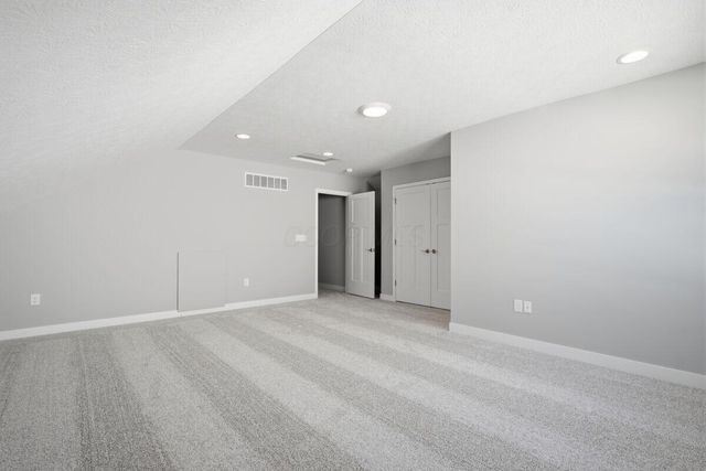 4545 Corsican Loop E, Hilliard, OH 43026