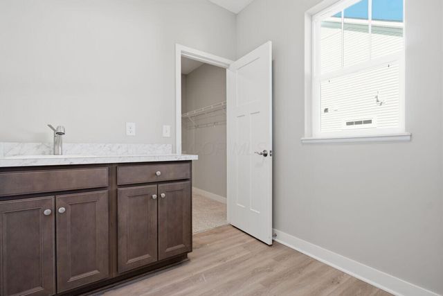 4545 Corsican Loop E, Hilliard, OH 43026