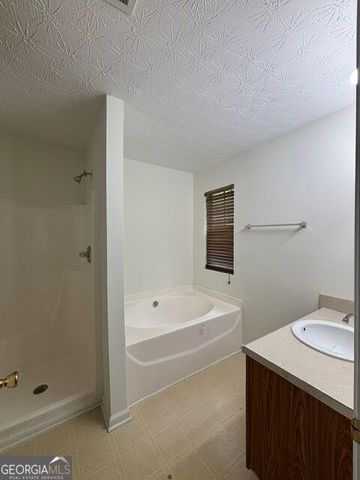1560 Eastern Sunrise Lne, Decatur, GA 30034