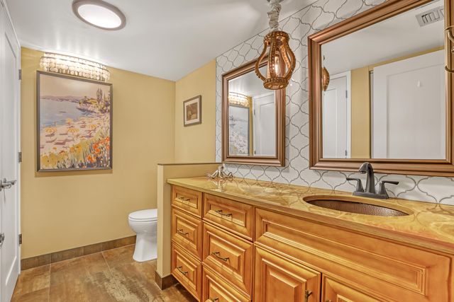 1100 Surf Road 104, West Palm Beach, FL 33404