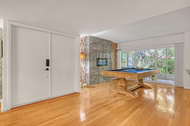 1100 Surf Road 104, West Palm Beach, FL 33404